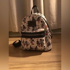 Loungefly| Mini Backpack Minnie&Mickey